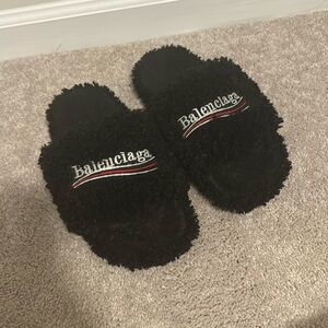 BALENCIAGA furry slide sandals